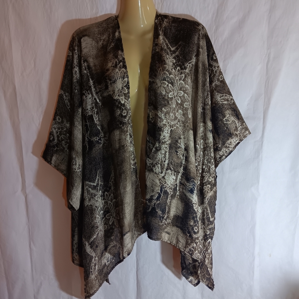 Fora Womens Small Vintage Kimono Topper Floral Flowy Beach Boho Silky Feel